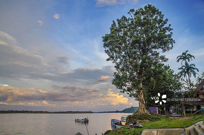 纳波河日落图片素材