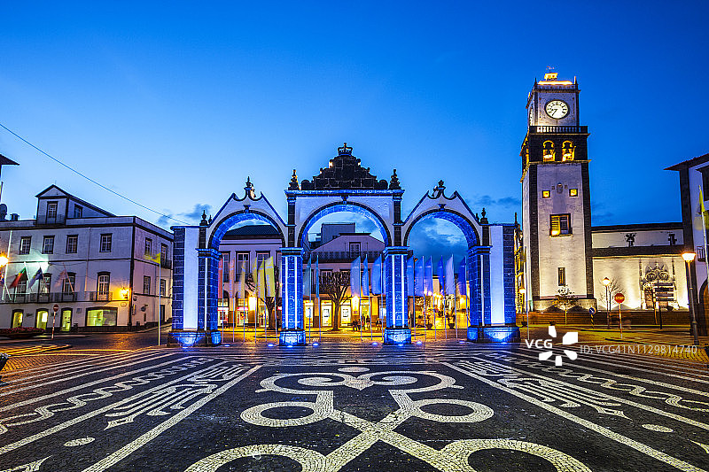 亚速尔群岛蓬塔德尔加达的圣塞巴斯蒂昂教堂图片素材