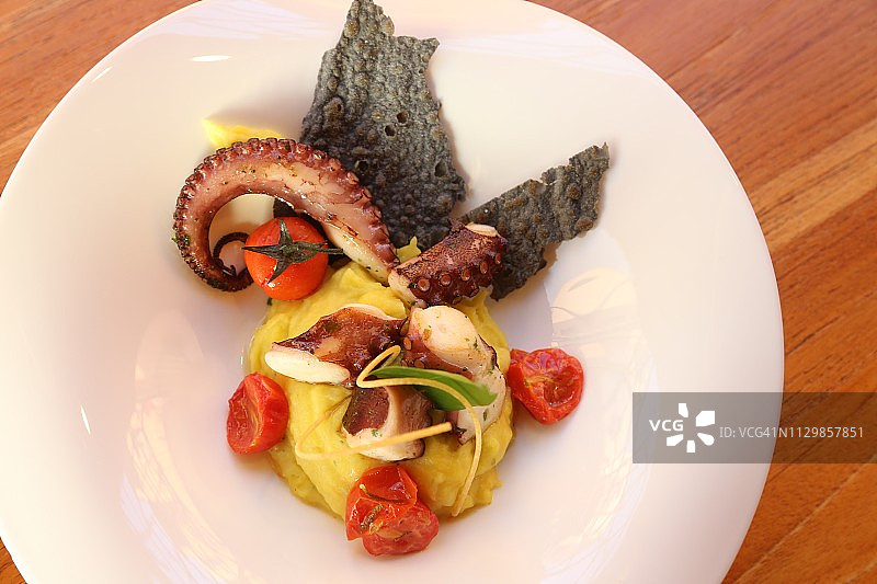 圣潘塔莱奥的Arathena酒店餐厅的章鱼图片素材