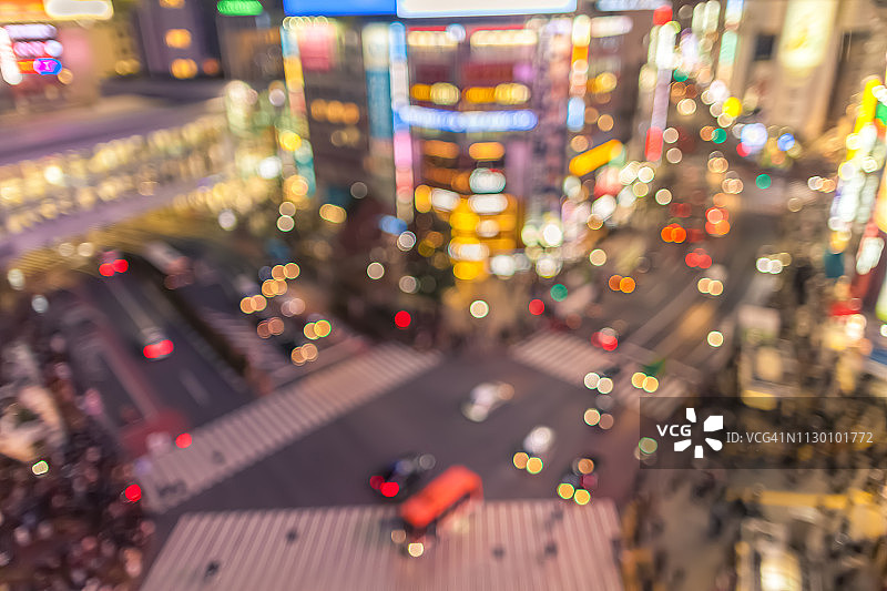 东京涩谷天际线的散景鸟瞰图，日本涩谷区夜景图片素材