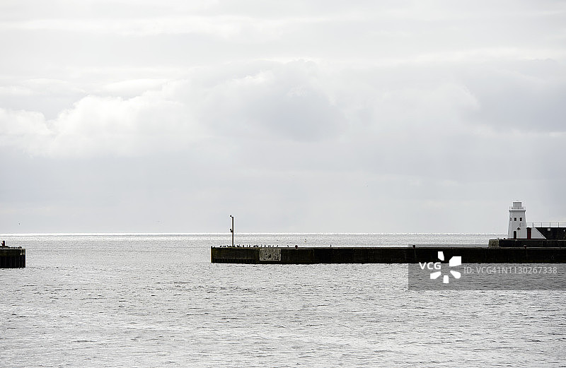 苏格兰高地威克湾的灯塔图片素材