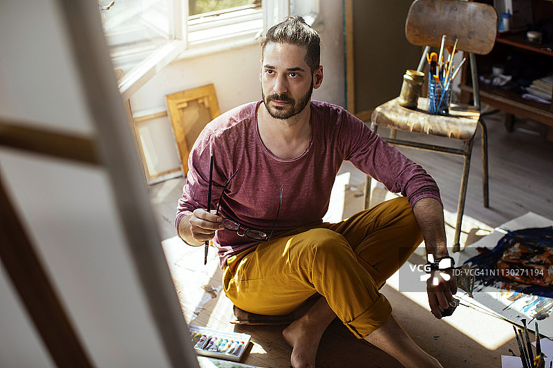 帆布上的绘画图片素材