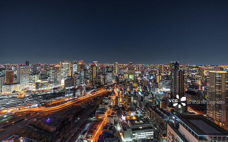 从梅田蓝天大厦看到的夜景图片素材