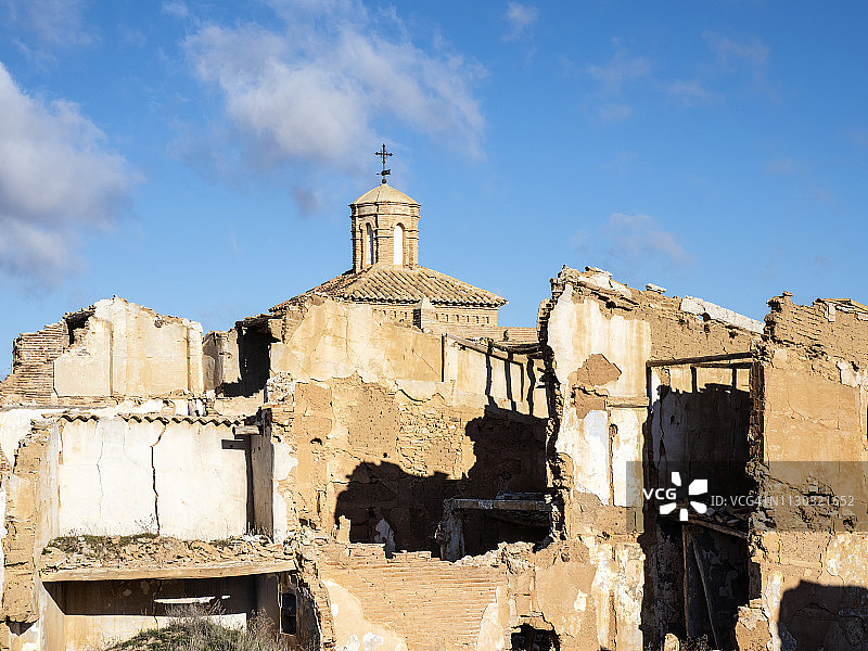 战争摧毁的教堂遗址，位于西班牙萨拉戈萨图片素材