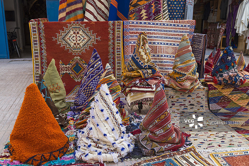 摩洛哥地毯店出售的地毯图片素材
