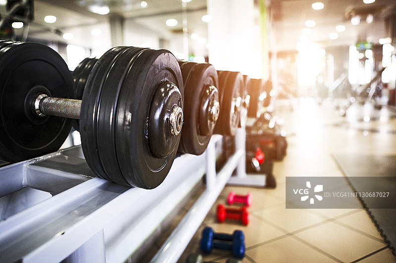 健身房特写：重量器械图片素材