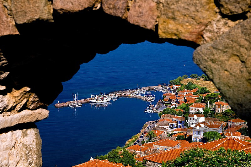 从城堡看到的莫利沃斯港景色图片素材