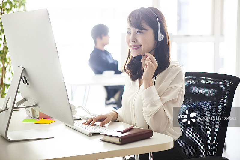 客户服务女员工图片素材