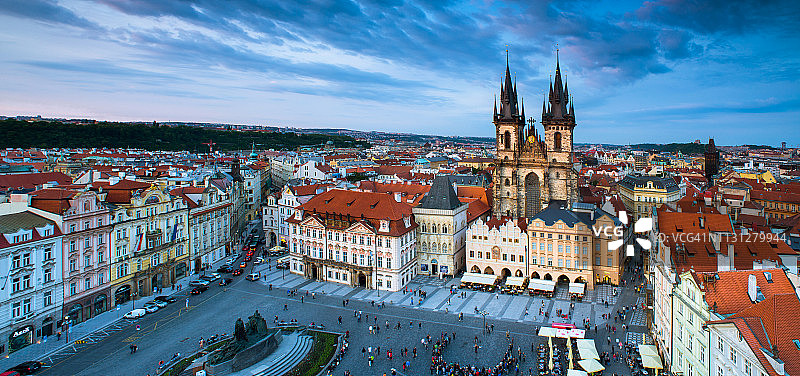 布拉格老城广场航拍景色图片素材