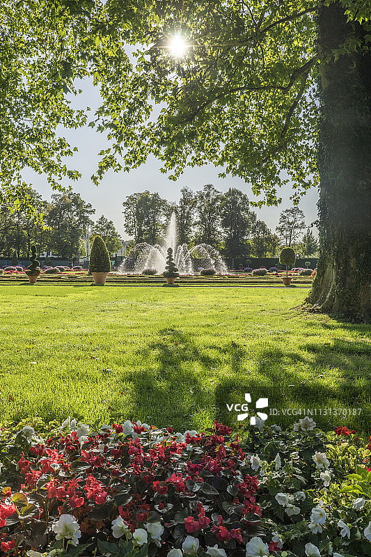 德国巴登-符腾堡州路德维希堡宫公园喷泉图片素材