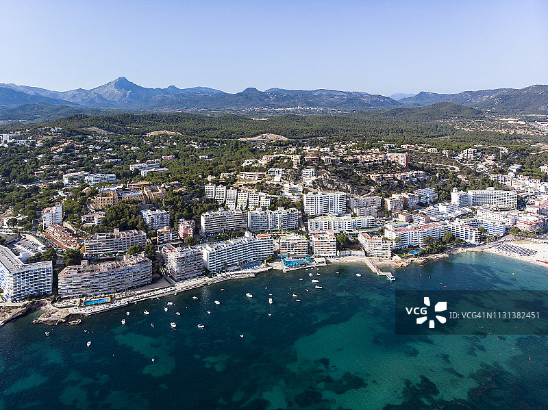 西班牙巴利阿里群岛马略卡岛圣庞萨码头鸟瞰图片素材