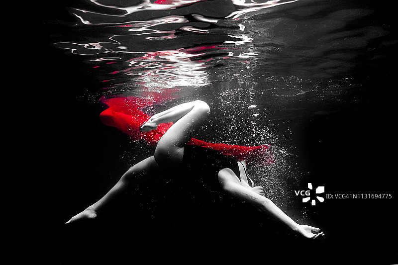 水下女孩图片素材