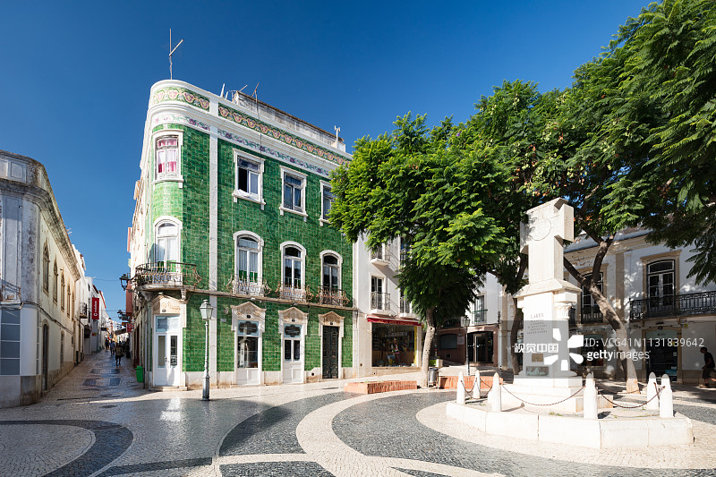 葡萄牙阿尔加维海岸拉各斯Praça Luís de Camões上的温室图片素材