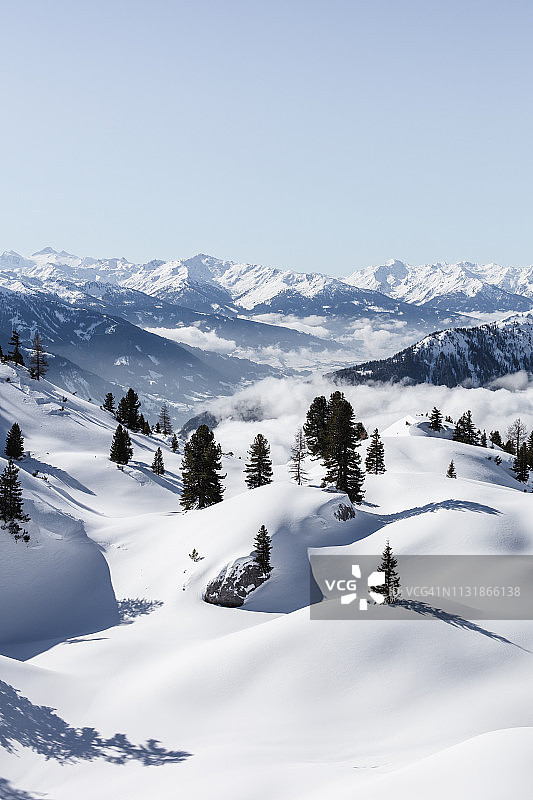 奥地利蒂罗尔阿亨湖冬季图片素材