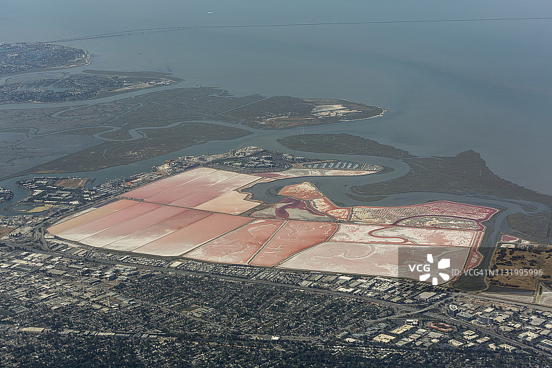 红木城旧金山附近沼泽和盐湖的航拍图片素材