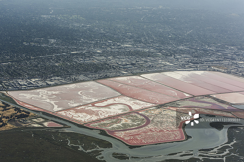 红木城旧金山附近沼泽和盐湖的航拍图片素材