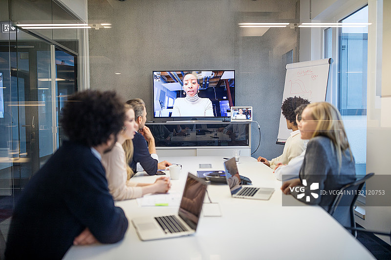 商务人士视频会议图片素材
