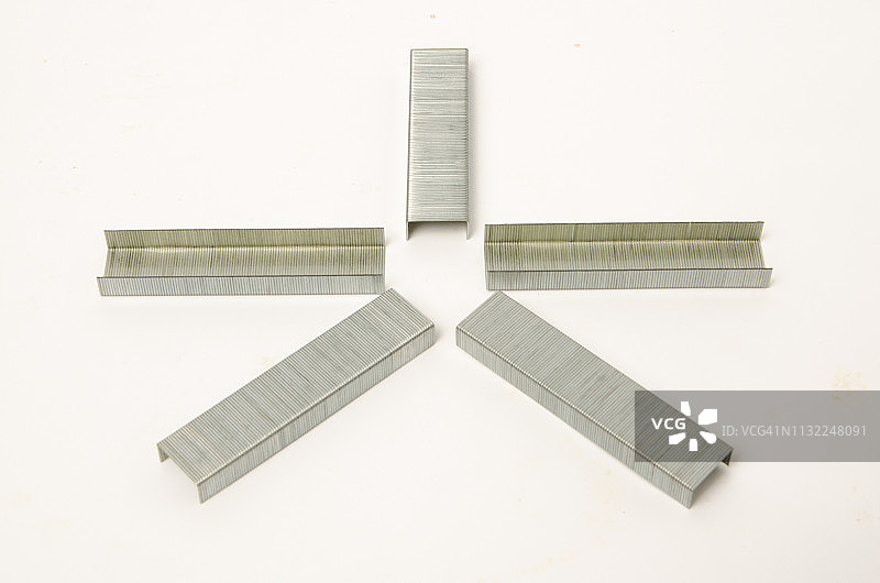 射钉枪用订书钉图片素材