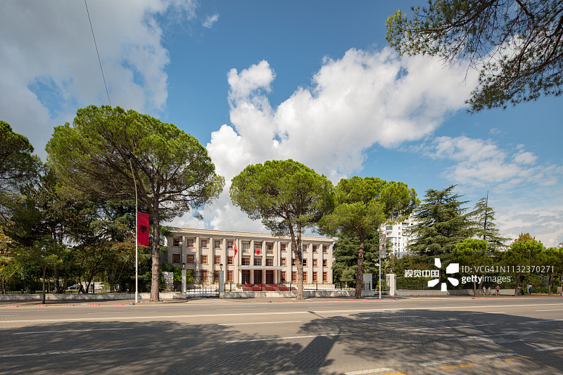 阿尔巴尼亚地拉那的政府大楼图片素材