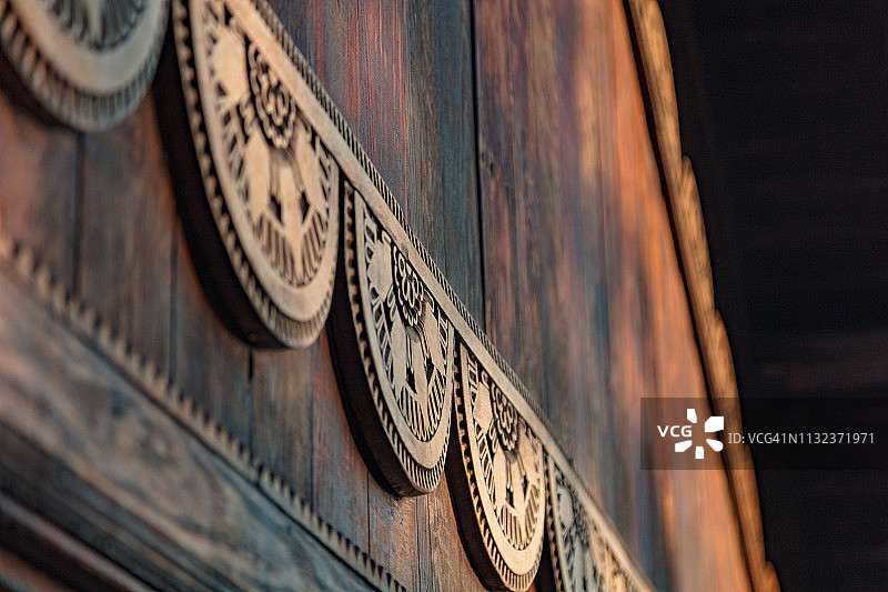 克鲁耶传统房屋的木制装饰 - 阿尔巴尼亚前中世纪首都，2018年图片素材