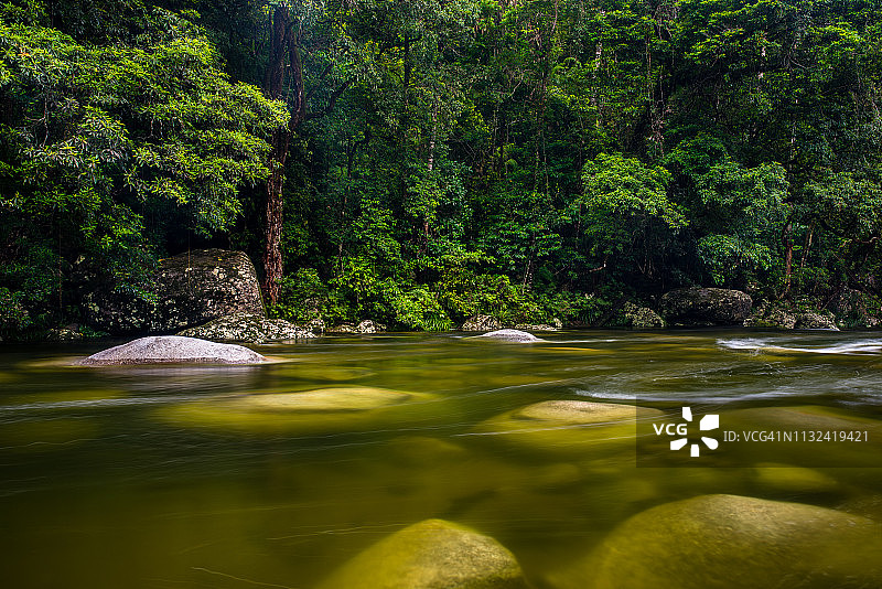 澳大利亚昆士兰州丹特里国家公园的莫斯曼峡谷图片素材