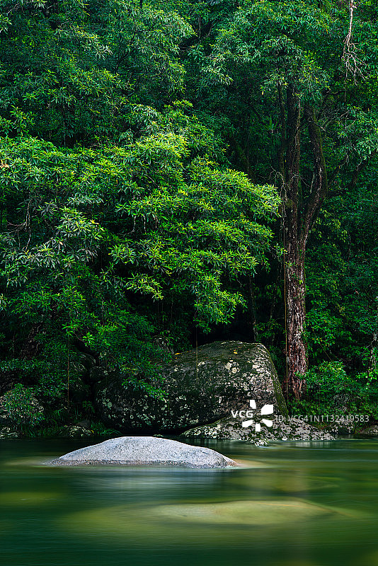 澳大利亚昆士兰州丹特里国家公园的莫斯曼峡谷图片素材