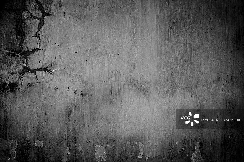 黑白色调的斑驳深灰色混凝土墙图片素材