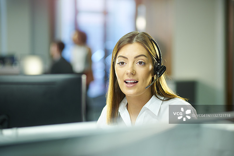 呼叫中心工作人员图片素材