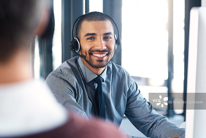 我们始终以微笑提供服务图片素材