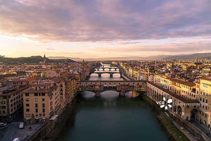 暮色下的老桥图片素材