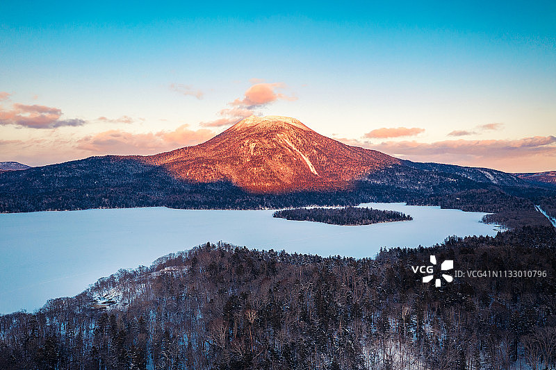 阿寒湖美丽的日落图片素材