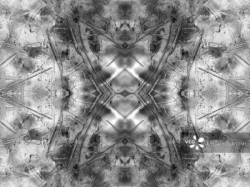 灰白色背景上的裂冰纹理图片素材