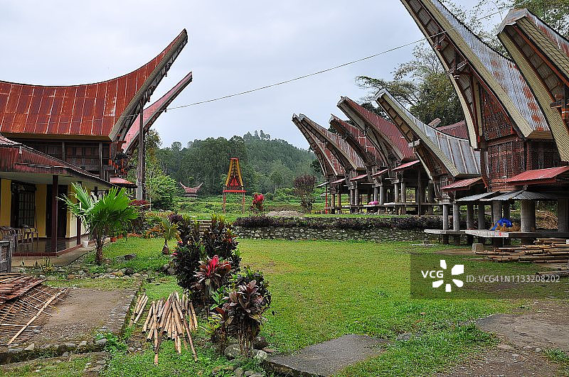 印度尼西亚苏拉威西岛托拉雅人的传统房屋图片素材