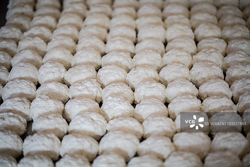 不丹贾卡尔的卷叠牛奶凝乳图片素材