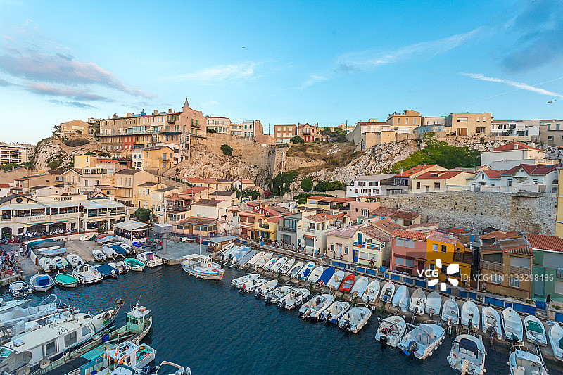 法国马赛莱瓦隆德奥夫码头（高角度）图片素材