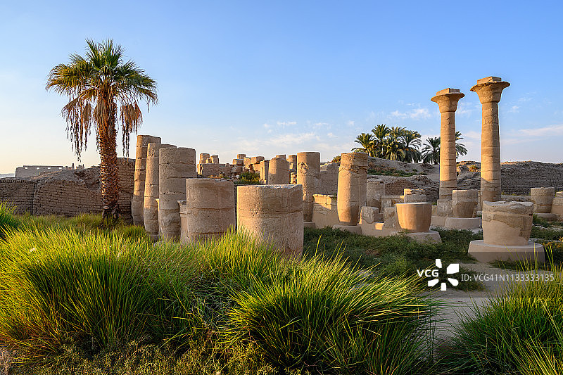 埃及卡纳克神庙古遗址图片素材