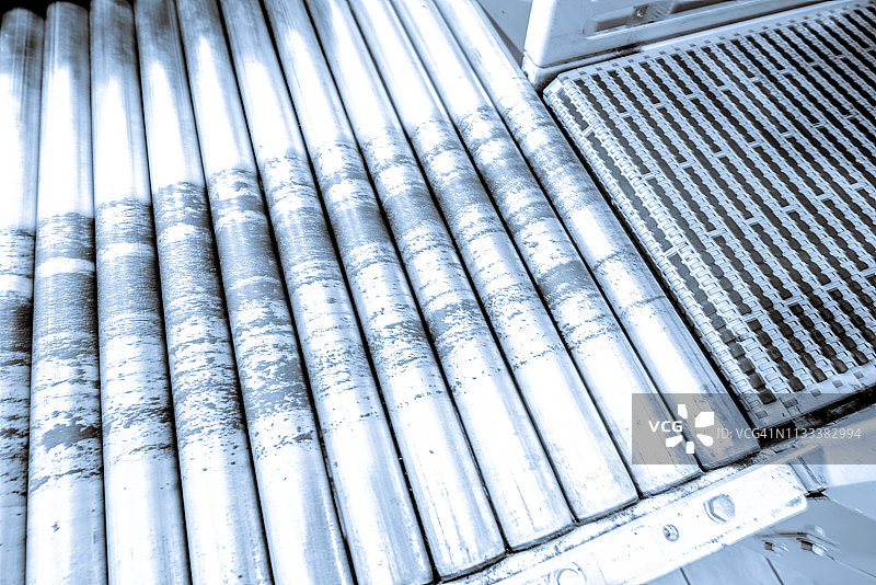 工厂中的传送带图片素材