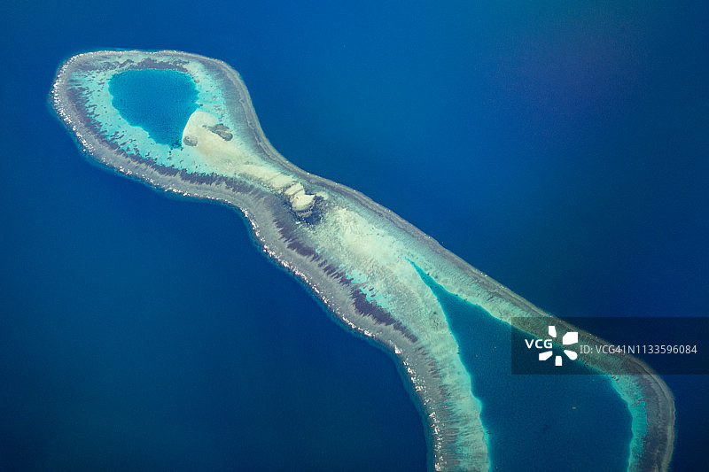 南海南沙群岛司令礁日间鸟瞰图图片素材