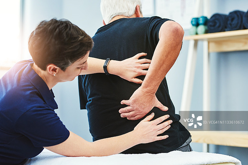 疼痛通常是不良姿势的结果图片素材