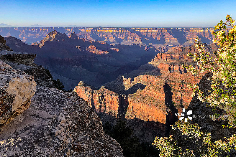 大峡谷国家公园北缘明亮天使步道日出图片素材