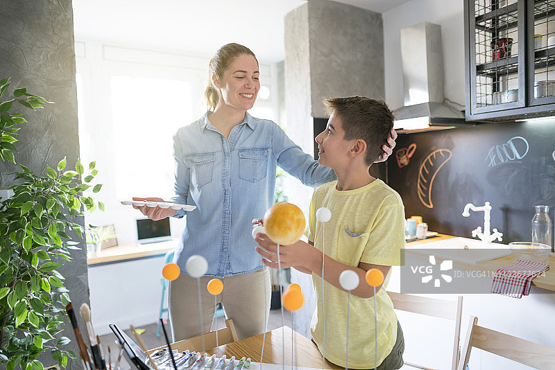 妈妈让一切变得更简单图片素材