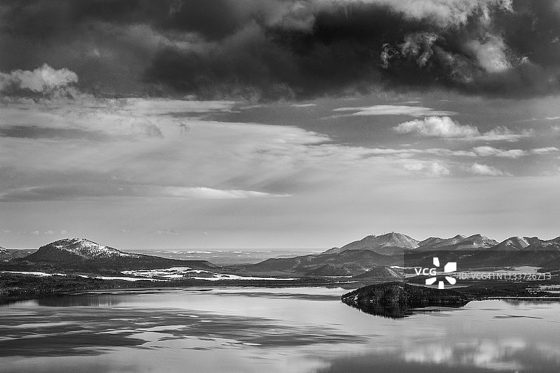 冬季倒影图片素材