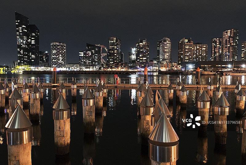 墨尔本码头区夜景图片素材