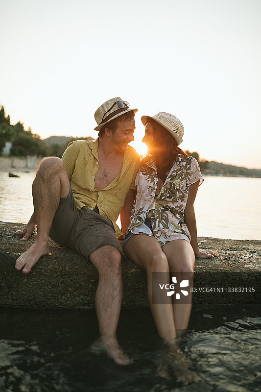 度蜜月的情侣图片素材