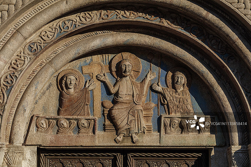 杰莫纳穹顶鼓室修复图片素材