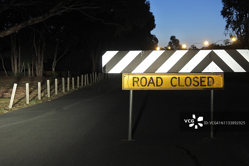 道路封闭标志图片素材