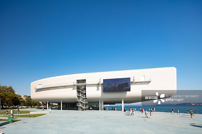 西班牙桑坦德博廷中心 - 艺术、文化和教育空间（由著名建筑师伦佐·皮亚诺设计，建于2017年）图片素材