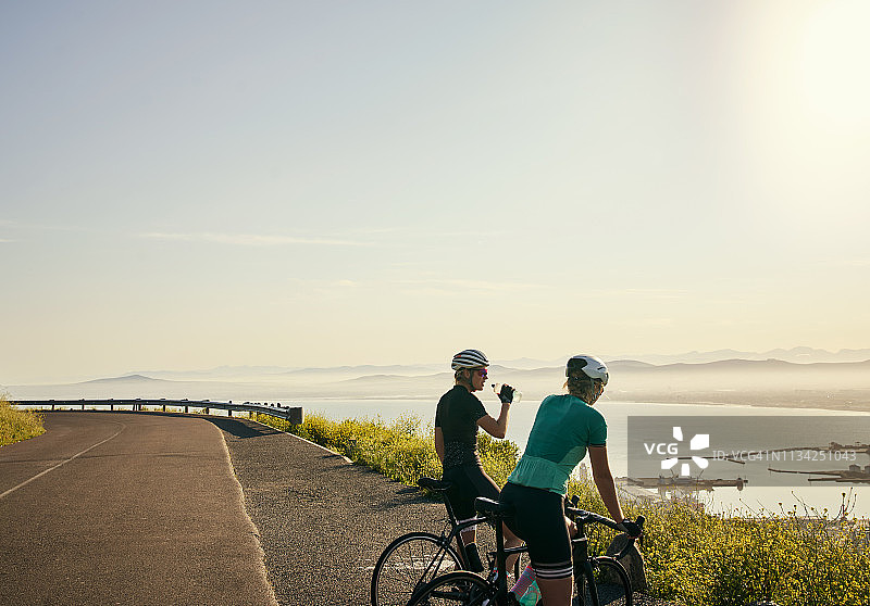 去有美景相伴的地方图片素材