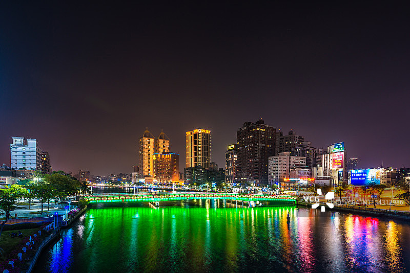 雾峰桥的色彩图片素材