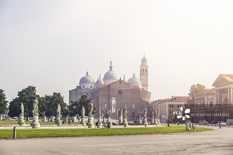 帕多瓦圣朱斯蒂娜修道院图片素材